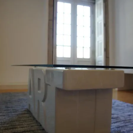 阿尔范德加公寓酒店 *